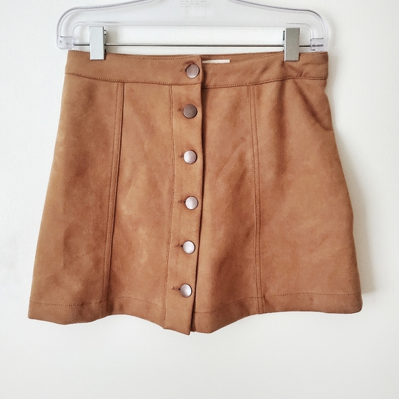 FOREVER 21 Faux Suede Mini Skirt Size 27 - Picture 3 of 6
